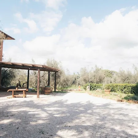 Farm stay Casa Yuvi Vetralla