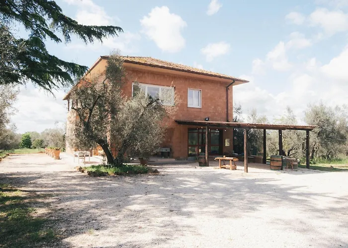 Casa Yuvi Vetralla